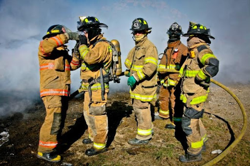 Impactante Incendio en la Super Durango-Mazatlán: Incendio de Tráiler Causa Estragos