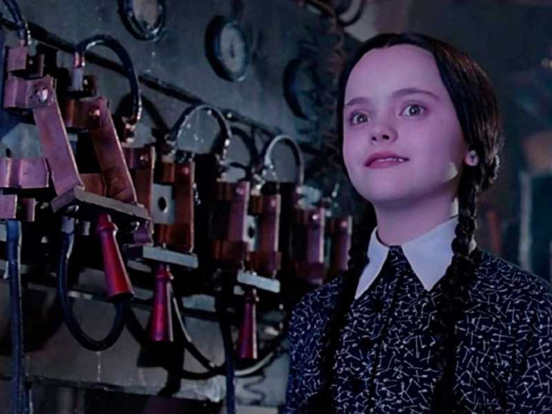 Tim Burton producirá y dirigirá serie de La Familia Addams