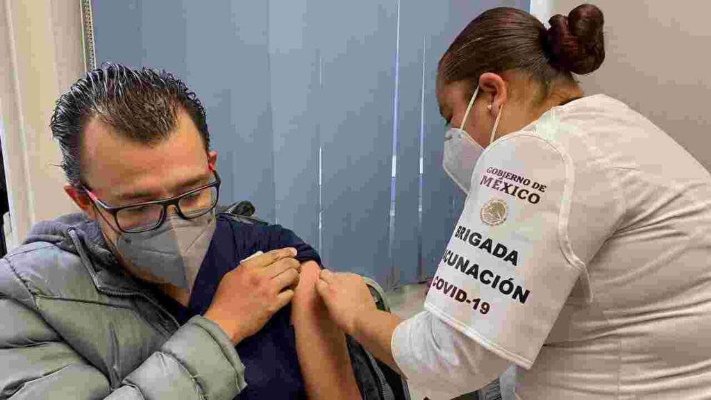 personal medico covid 19 al100 1 | HiperDiario | Noticias