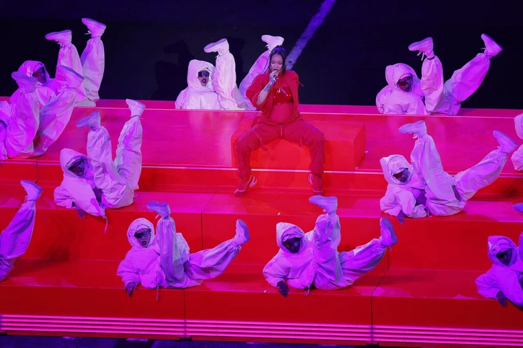 rihanna super bolw