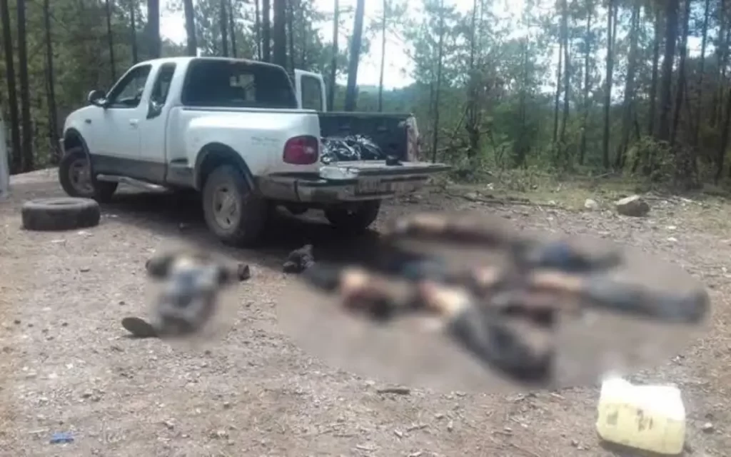 La Fiscalía General del Estado de Durango (FGED) informó que las personas occisas en el enfrentamiento entre pobladores del lugar ocurrido en la región de El Durazno, fueron identificadas como Samuel Flores Olivas y Carlos Ernesto Flores Macías