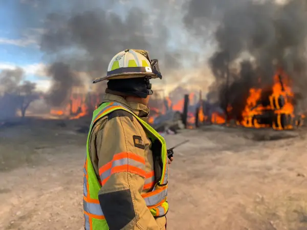 Incendio en la colonia Nueva Esperanza deja 4 perritos muertos y una mujer con quemaduras2