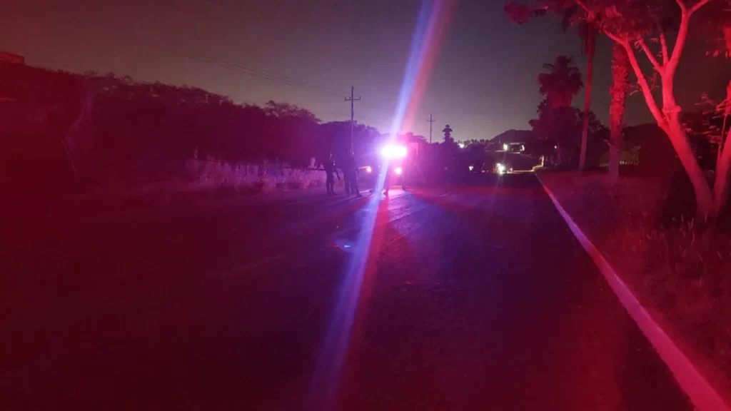 Alcalde de Durango Toño Ochoa insta a la ciudadanía a seguir indicaciones federales ante violencia en Sinaloa, además hizo un llamado urgente a la ciudadanía para que se mantenga informada y siga al pie de la letra las indicaciones de las autoridades federales y locales