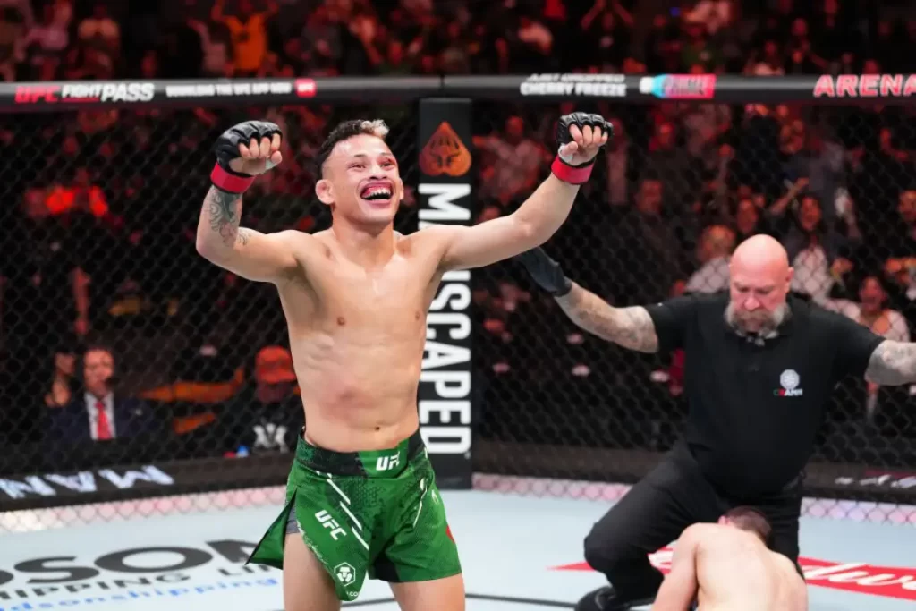 Descubre la sorprendente trayectoria de Lazy Boy, el peleador sensación de la UFC en México