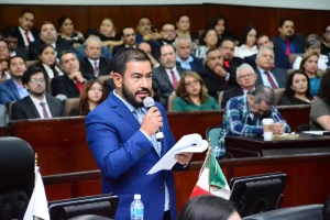 Innovador Formato en Comparecencias del segundo informe en el Congreso: Héctor Herrera