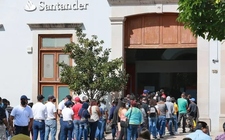 Martha García denuncia fraude en Banco Santander Durango: exfuncionaria involucrada