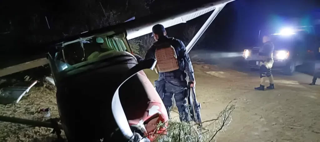 Una falla mecánica provocó el despiste de la avioneta Cessna matrícula XB-AEU en el poblado Mesa de Rodeo, Tamazula, Durango