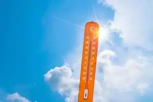 Canícula 2025 en México: calor moderado, noches frescas y efectos silenciosos en tu salud mental