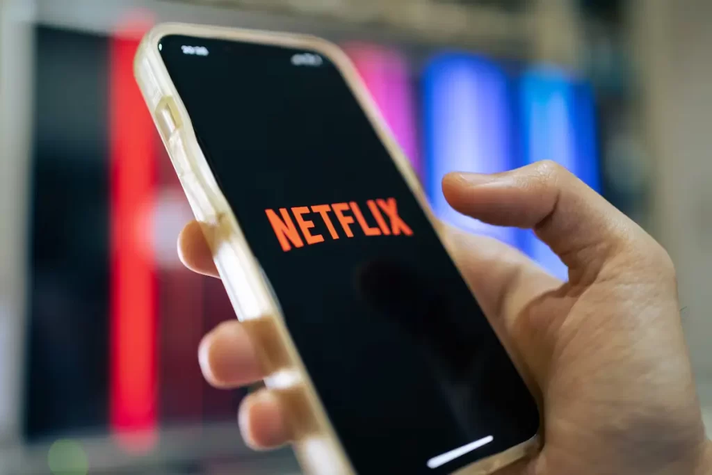 Netflix estrena un documental que revela cómo un pueblo entero quedó marcado por una historia de acoso digital, traiciones familiares y secretos inesperados