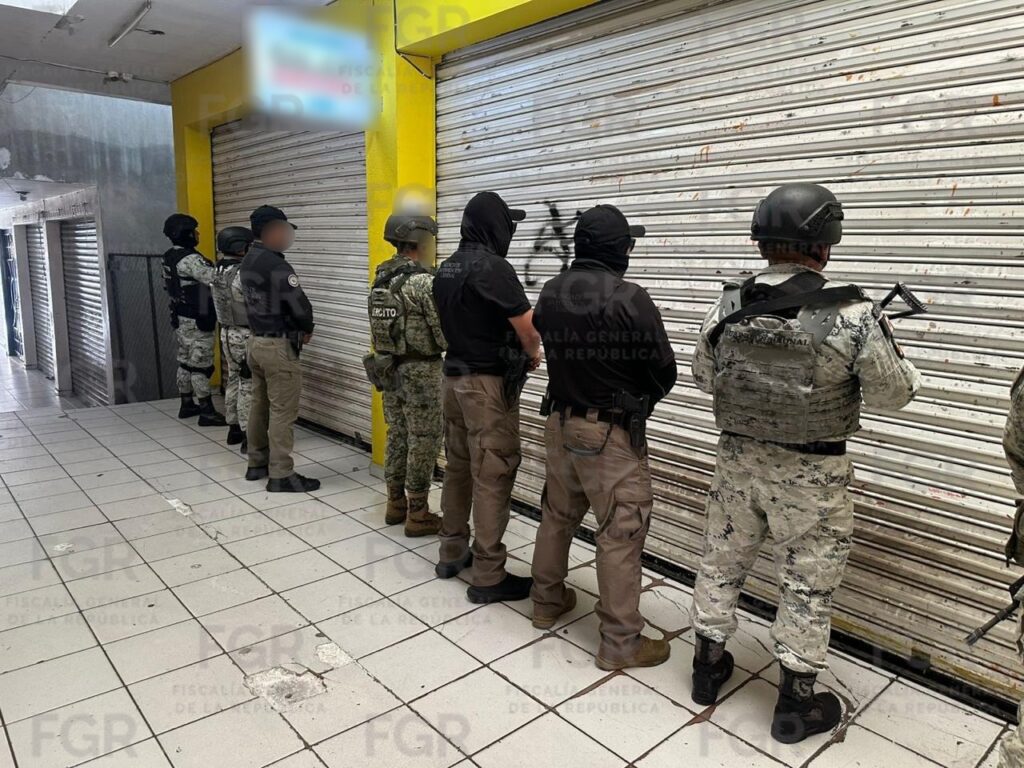 FGR asegura 14 máquinas tragamonedas en Santiago Papasquiaro; cateo fue en tres locales 4 FGR asegura 14 máquinas tragamonedas en Santiago Papasquiaro