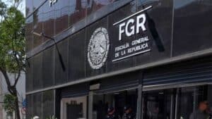 Dos capturas, un arsenal y explosivos: así fue el operativo de la FGR en Durango