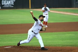 Caliente de Durango arrolla a Charros de Jalisco con doblete de triunfos y trepa al segundo lugar de la Zona Norte