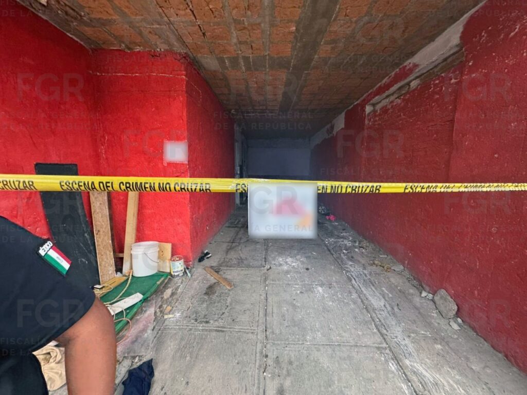 FGR asegura arma de fuego, equipo táctico y un vehículo en cateo en la colonia Los Agaves, Durango