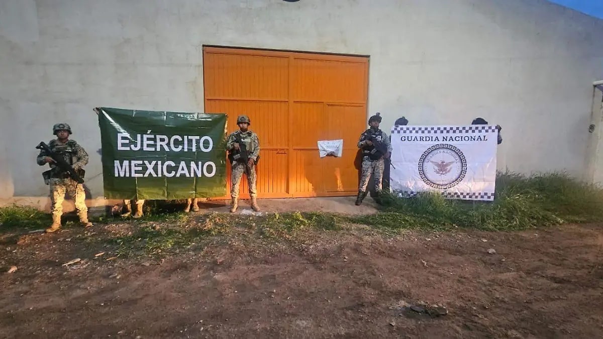 Operativo en Durango deja inmueble, vehículos y motocicleta asegurados