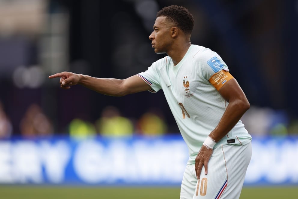 Afición del Real Madrid cuestiona a Mbappé pese al triunfo agónico ante Espanyol