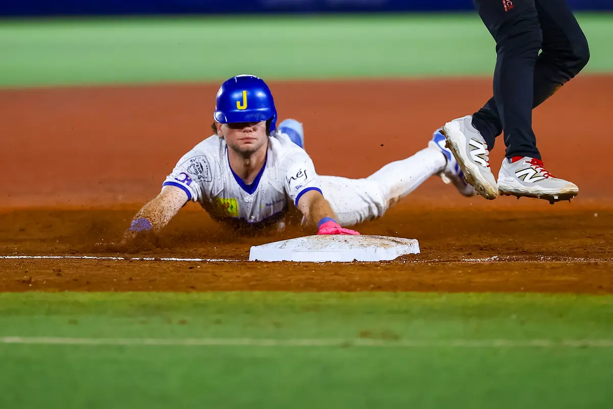 Charros de Jalisco deja tendido a Caliente de Durango y se aferra a los playoffs de la LMB 2026