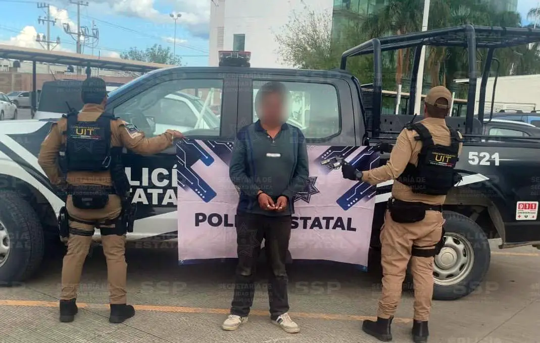 Detienen a hombre con arma, cristal y dinero en la colonia La Virgen, de Durango