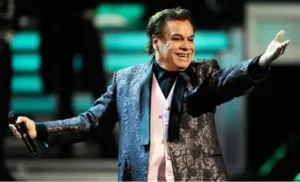 Juan Gabriel: la historia detrás de “Adán Luna”, el nombre con el que Alberto Aguilera Valadez empezó a cantar antes de convertirse en leyenda
