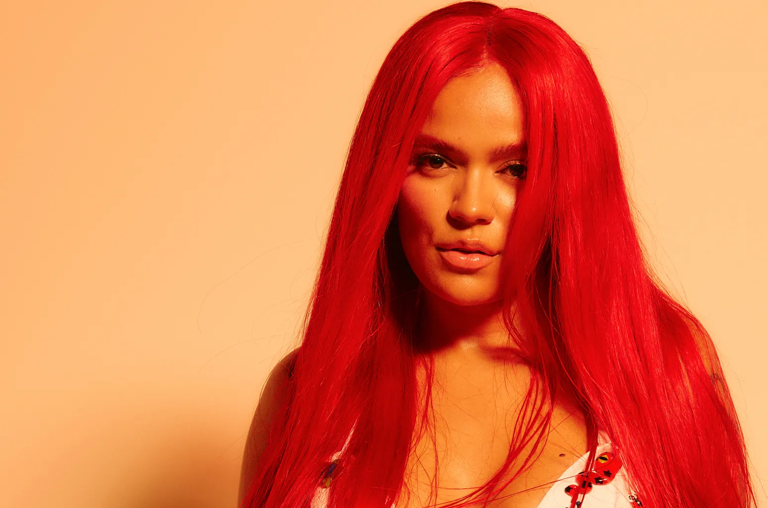 Karol G debuta en inglés con “Still”, su colaboración con Bruno Mars y de su sexto álbum de estudio titulado No me arrepiento de sentir tanto