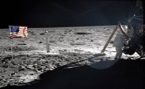 Neil Armstrong: la historia del astronauta que llegó a la Luna y enfrentó las teorías de conspiración