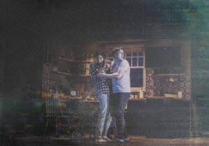“Paranormal Activity: A New Story Live on Stage” convierte Broadway en una casa embrujada