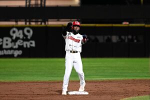 Caliente de Durango aplasta a Sultanes de Monterrey 17-5 y empata la serie de playoffs de la LMB 2026