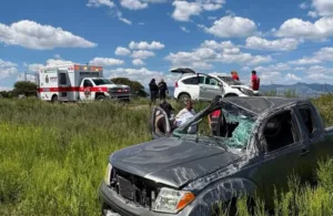 Un choque entre dos camionetas deja un hombre con traumatismo craneoencefálico en la carretera Francisco Zarco, Durango