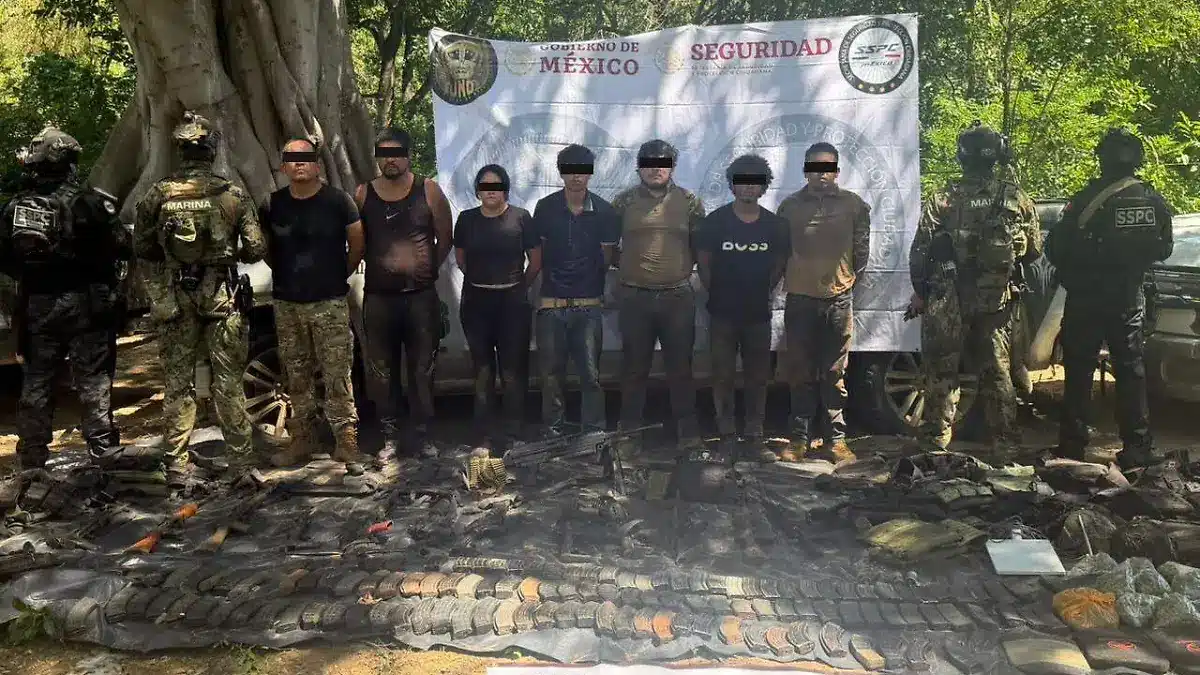 Detienen a 9 personas y aseguran armas y explosivos tras ataque a fuerzas federales en la sierra de Sinaloa