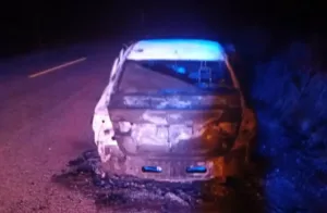 Taxista muere calcinado en carretera Durango–Parral; FGE investiga el caso